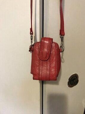 Danier Ladies Red Leather Crossbody Purse/Case